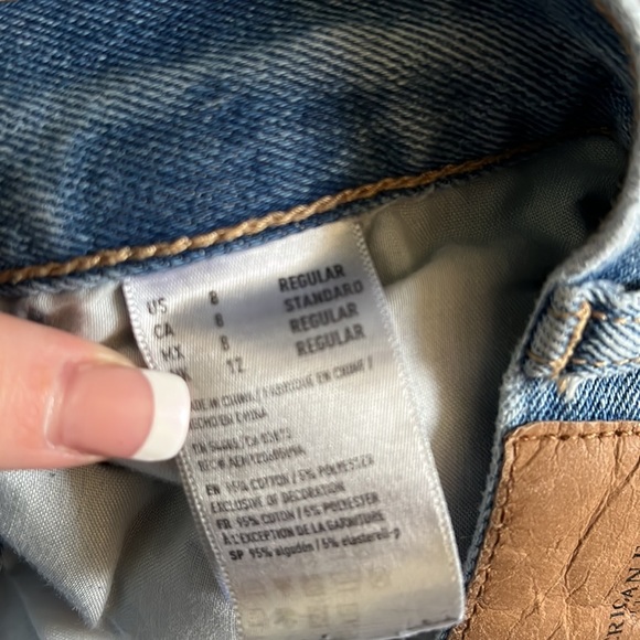 American Eagle mom jeans - Picture 3 of 4